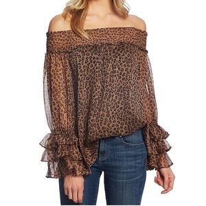 SALE🎉 New !CeCe Ruffle top